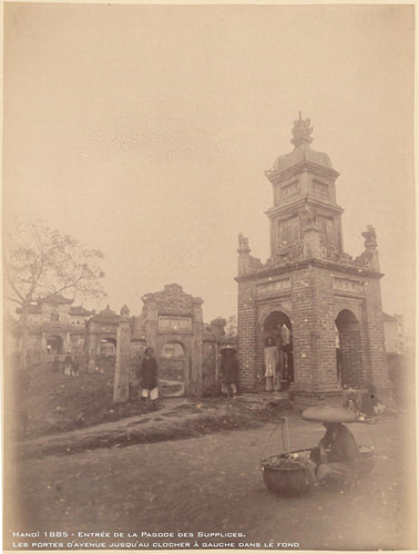 bo-anh-quy-ve-chua-bao-an-cua-ha-noi-xua-2-1056