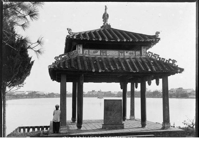 ho-guom-xua-hinh-anh-quy-ve-ho-guom-2