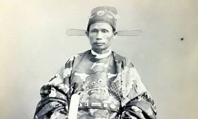 TIẾN SĨ VIỆT BÊN TRỜI TÂY